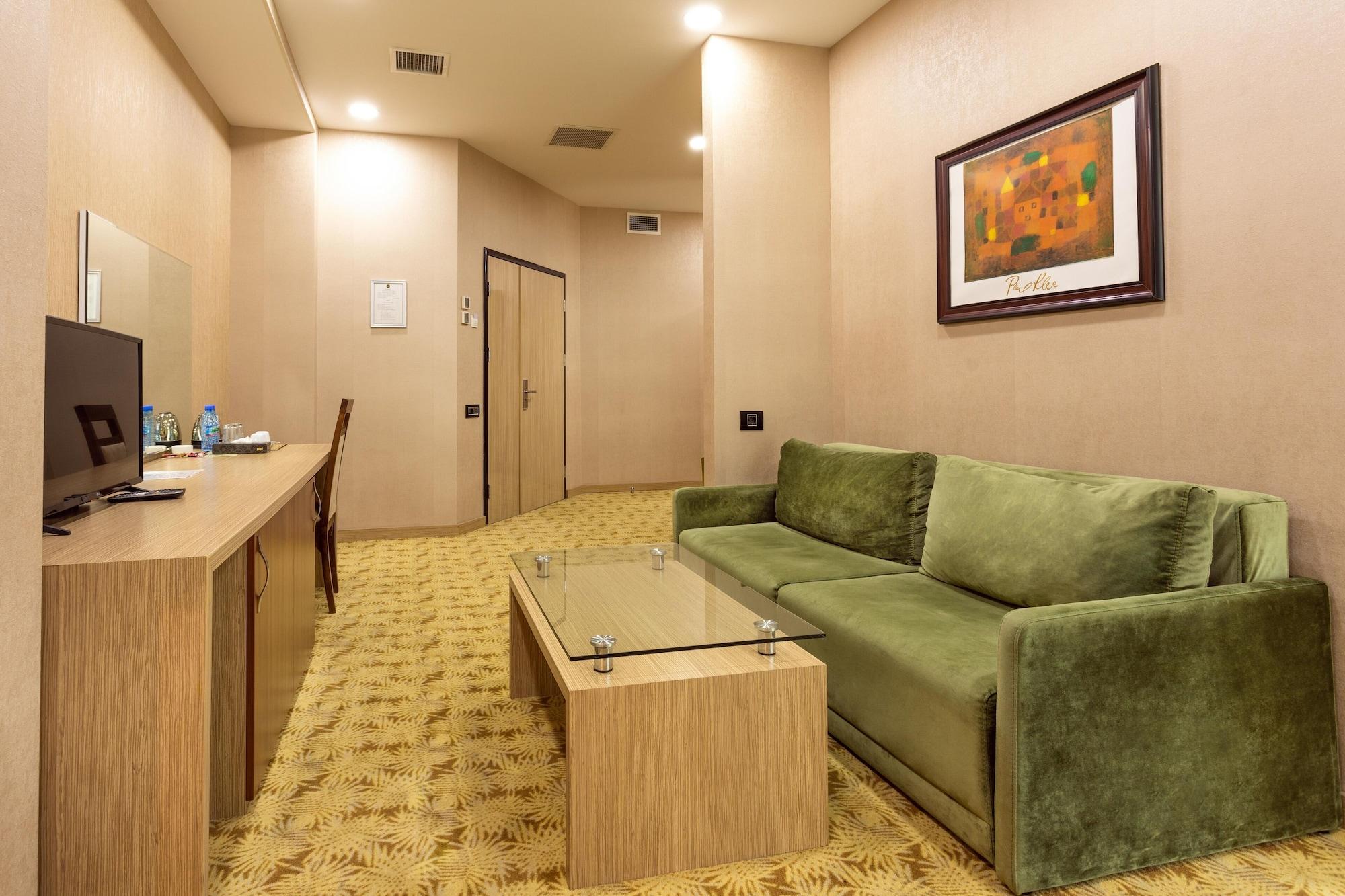 West Shine Hotel Bakoe Buitenkant foto