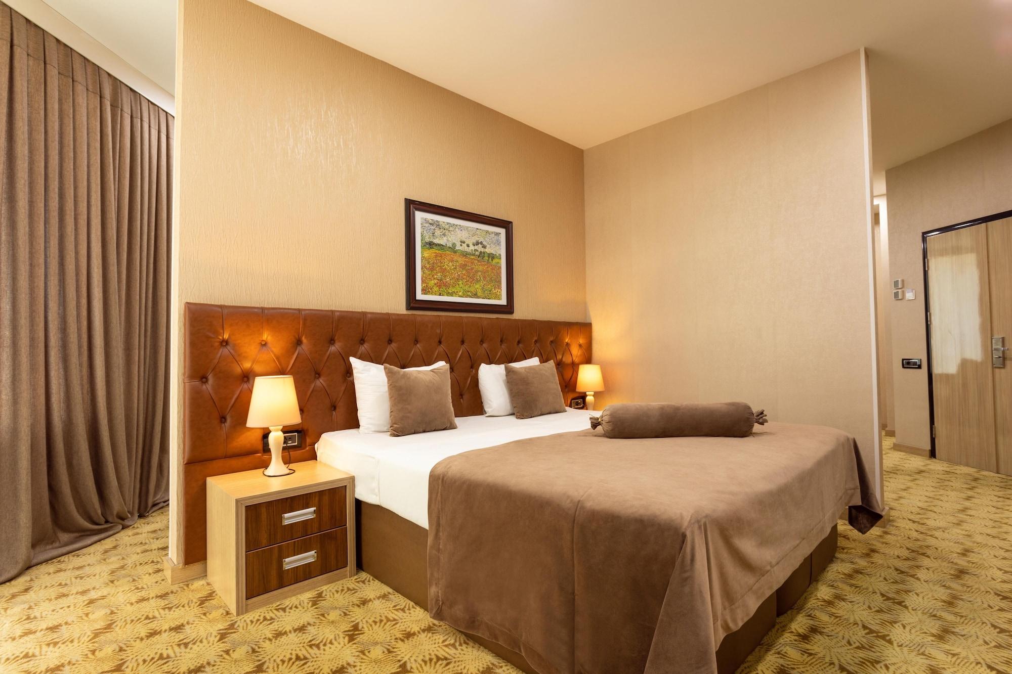 West Shine Hotel Bakoe Buitenkant foto