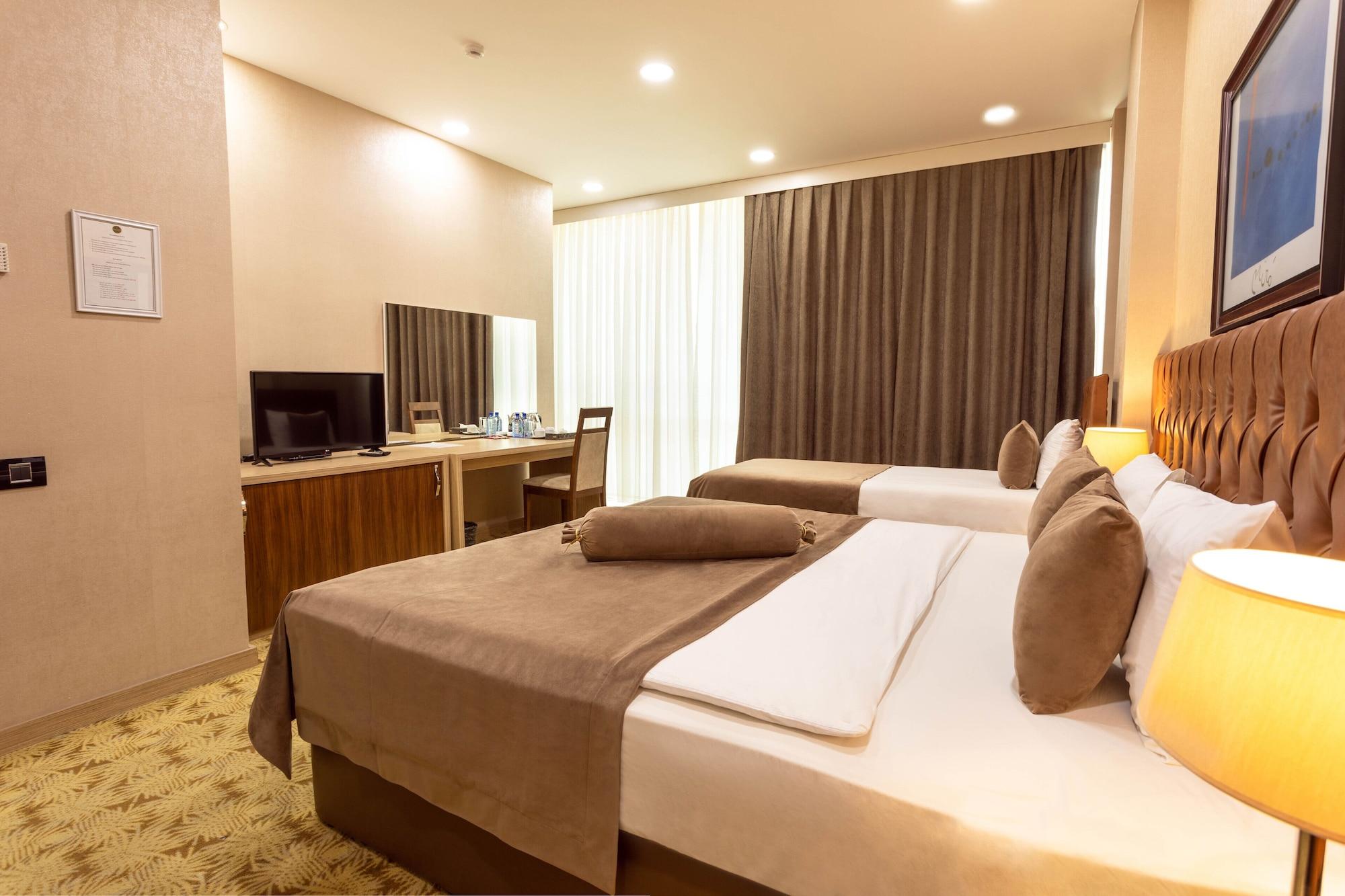 West Shine Hotel Bakoe Buitenkant foto